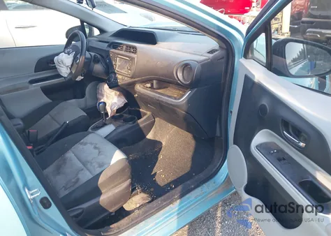 2014 Toyota Prius C Three из США, поврежденный, VIN JTDKDTB33E1067473